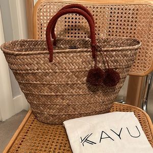 NWOT KAYU ST TROPEZ POM POM STRAW TOTE